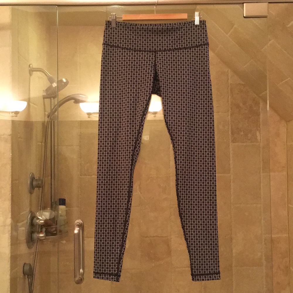 Lululemon Size 8 Wunderunder
